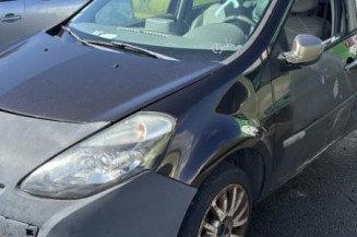 Aile avant gauche RENAULT CLIO 3