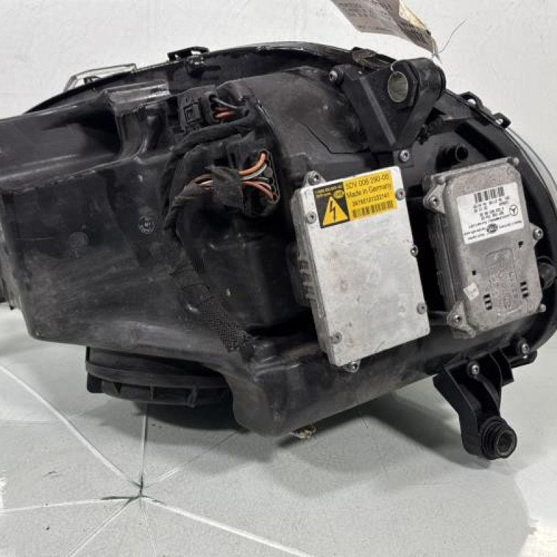 Optique avant principal droit (feux)(phare) MERCEDES CLASSE R 251 Photo n°4