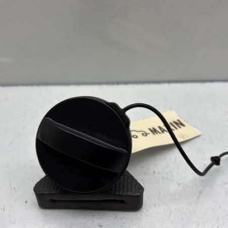 Bouchon de carburant PEUGEOT 308 2 Photo n°1