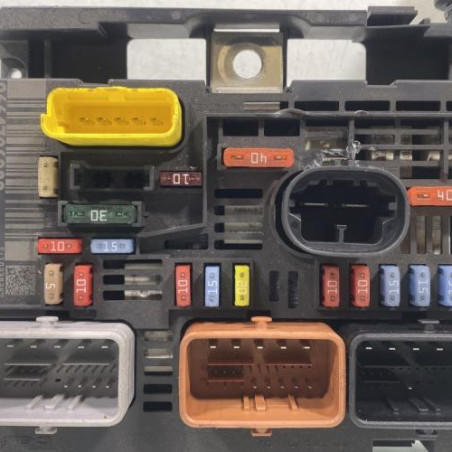 Boitier servitude moteur (BSM) PEUGEOT 308 1