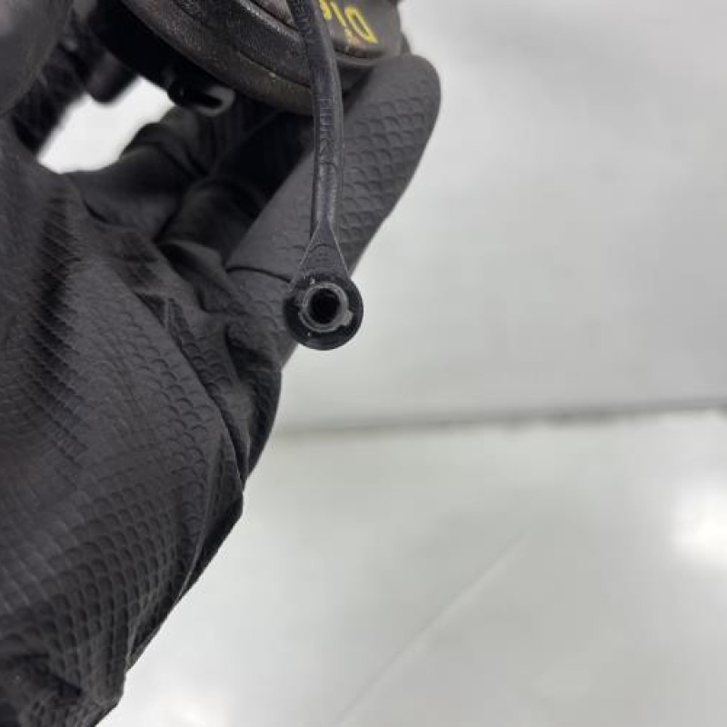 Bouchon de carburant VOLKSWAGEN TOURAN 3 Photo n°2