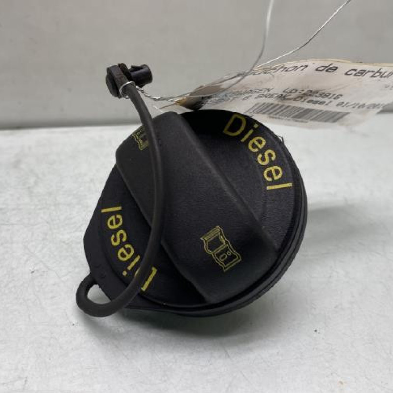 Bouchon de carburant VOLKSWAGEN PASSAT 6 Photo n°1