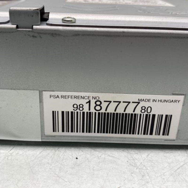 Autoradio d'origine OPEL VIVARO 3 Photo n°2