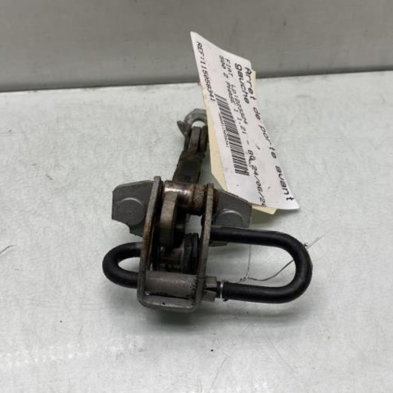 Arret de porte avant gauche FIAT 500 2 Photo n°2