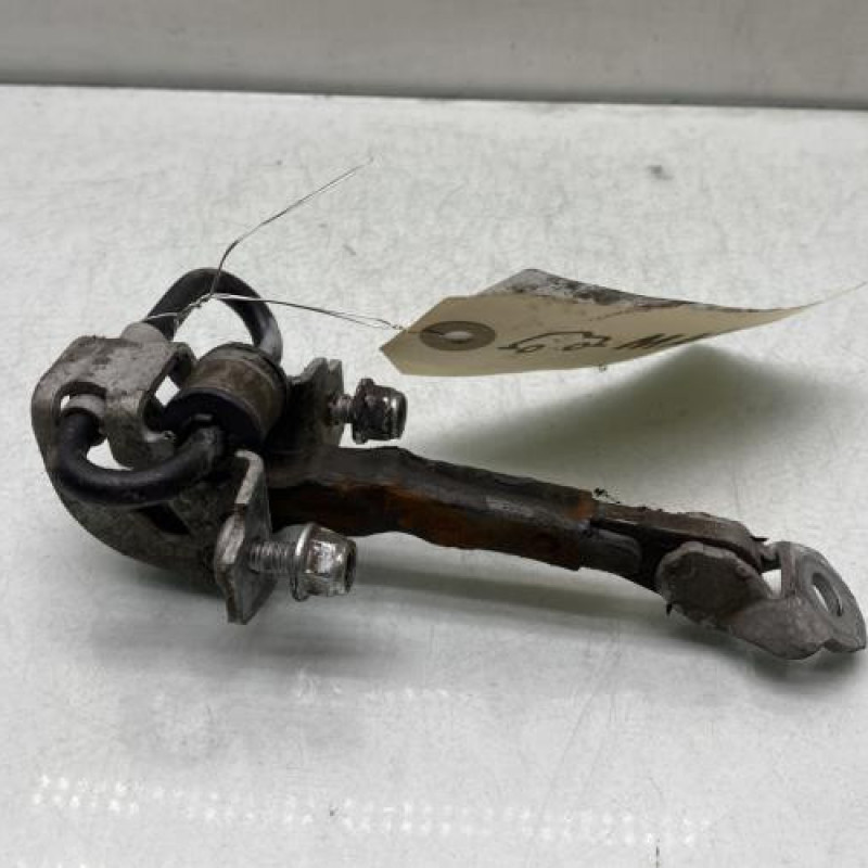 Arret de porte avant gauche FIAT 500 2 Photo n°3