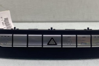 Bouton de warning MERCEDES CLASSE A 176 Photo n°1