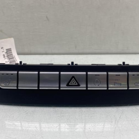 Bouton de warning MERCEDES CLASSE A 176 Photo n°1