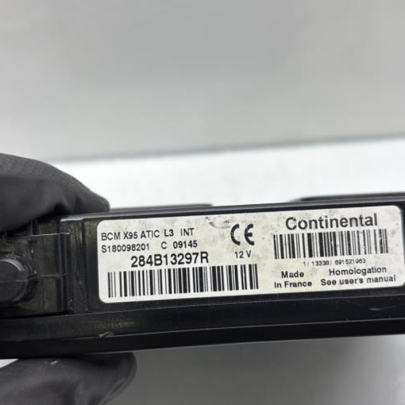 Boitier UCH RENAULT MEGANE 3 Photo n°3