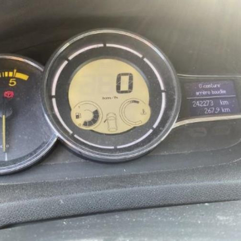 Boitier UCH RENAULT MEGANE 3 Photo n°18