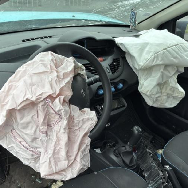 Boitier UCH RENAULT TWINGO 2 Photo n°18