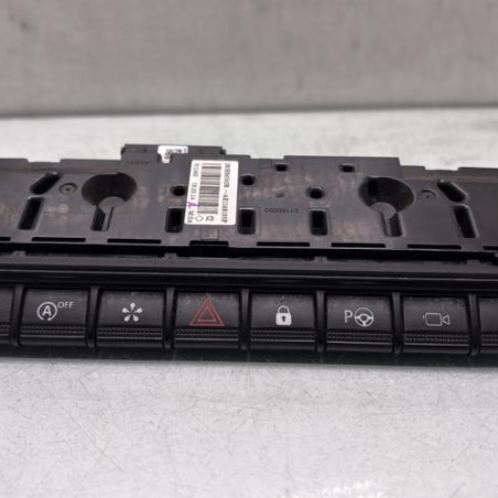 Bouton de warning RENAULT CLIO 5 Photo n°1