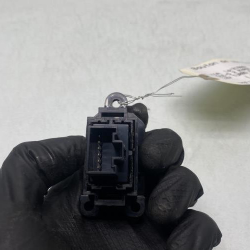 Bouton de warning KIA CEE-D 2 Photo n°4