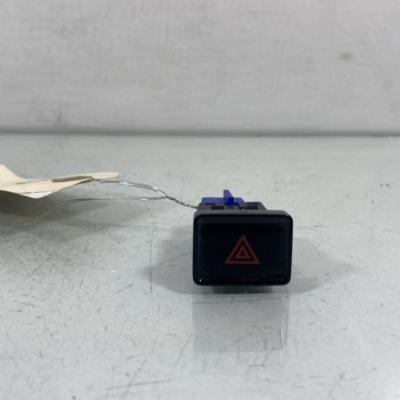 Bouton de warning VOLKSWAGEN POLO 6