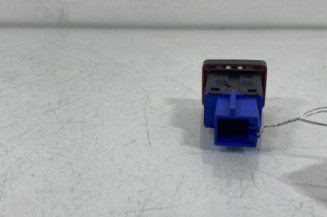 Bouton de warning VOLKSWAGEN POLO 6