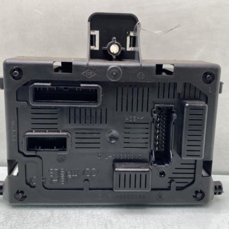 Boitier UCH RENAULT CLIO 3 Photo n°1