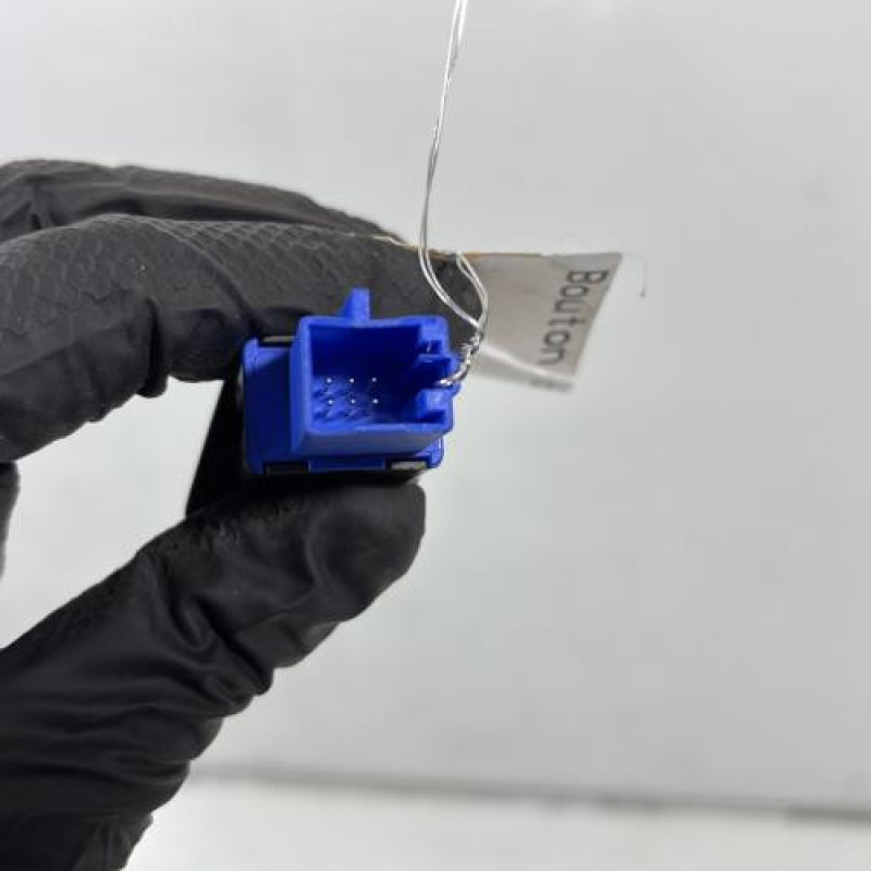 Bouton de warning VOLKSWAGEN TOURAN 3 Photo n°4