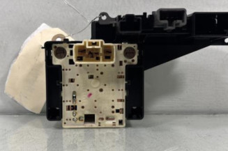 Bouton de warning TOYOTA YARIS 1