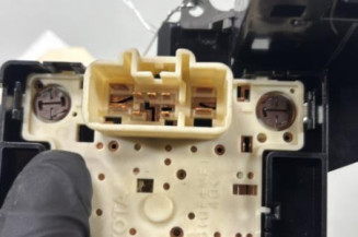 Bouton de warning TOYOTA YARIS 1