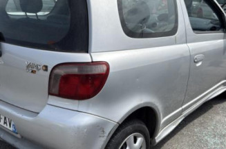 Bouton de warning TOYOTA YARIS 1