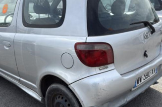 Bouton de warning TOYOTA YARIS 1