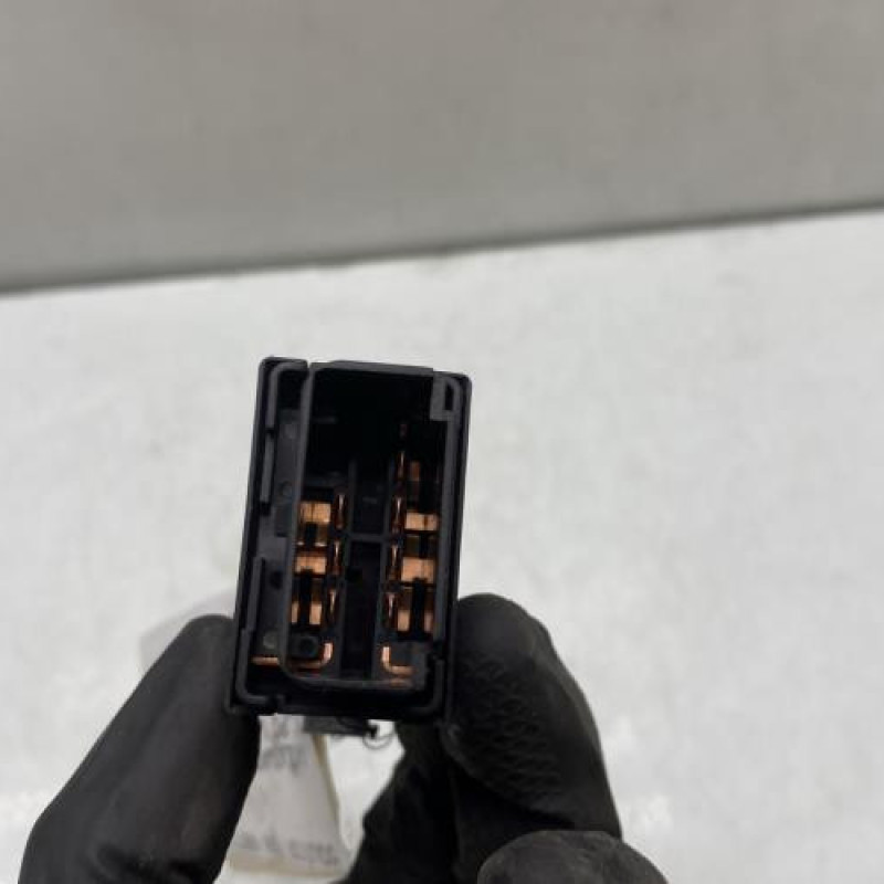 Bouton de warning VOLKSWAGEN LUPO Photo n°3