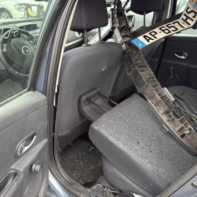 Boitier UCH RENAULT CLIO 3 Photo n°17