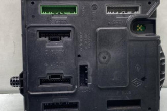 Boitier UCH RENAULT MEGANE 3 Photo n°1