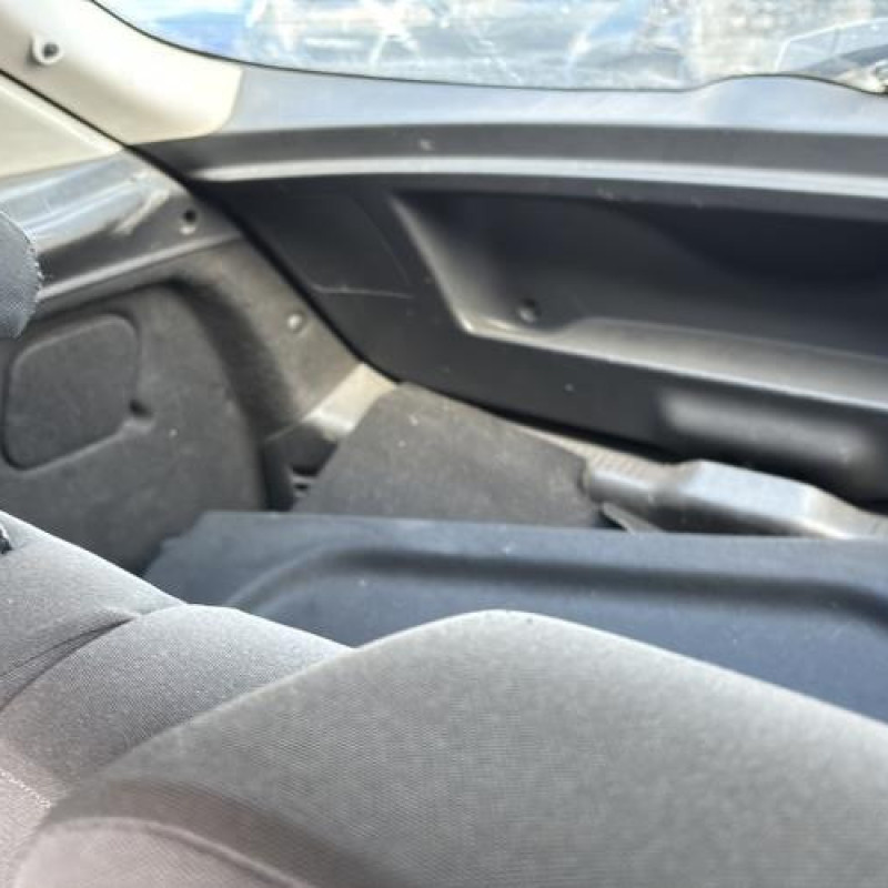 Boitier UCH RENAULT MEGANE 3 Photo n°16