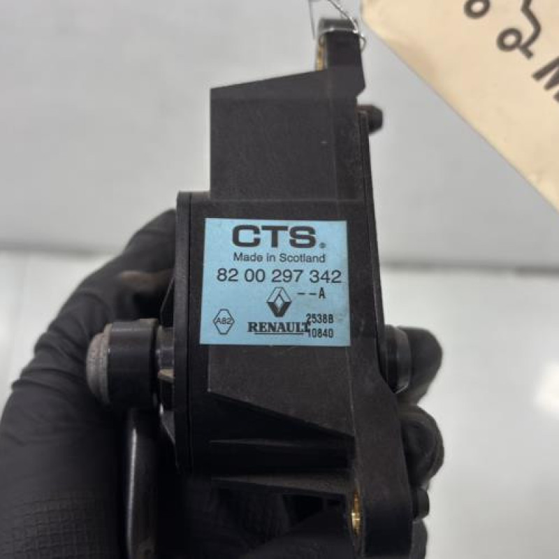 Pedale d'accelerateur RENAULT CLIO 3 Photo n°4