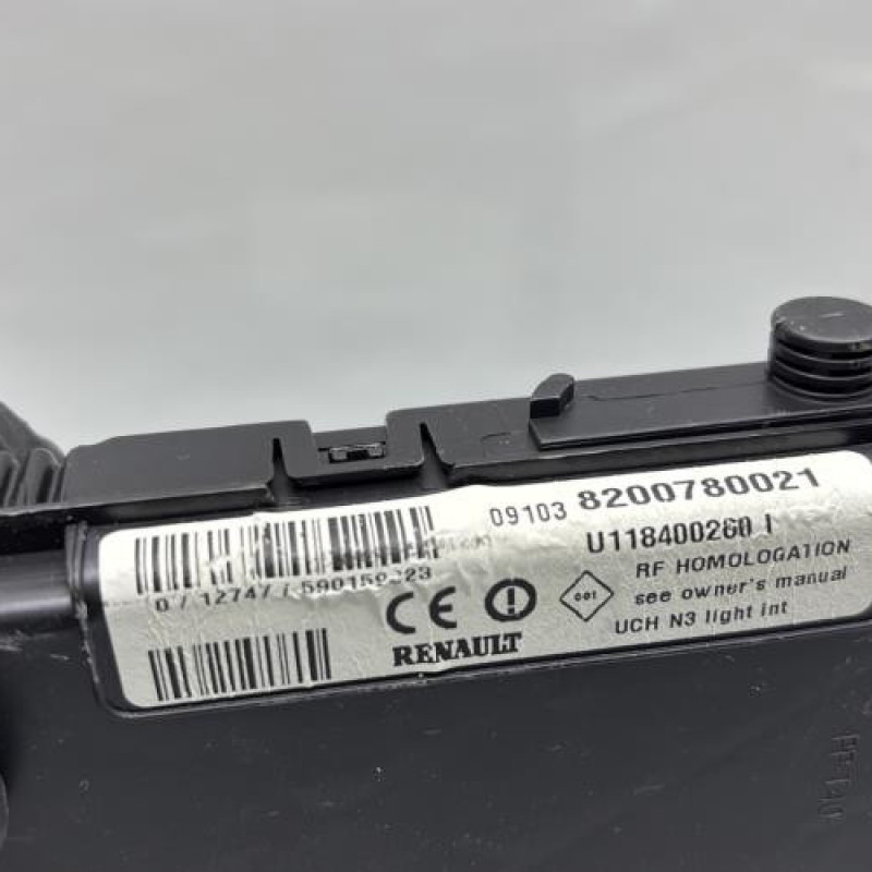 Boitier UCH RENAULT SCENIC 2 Photo n°4