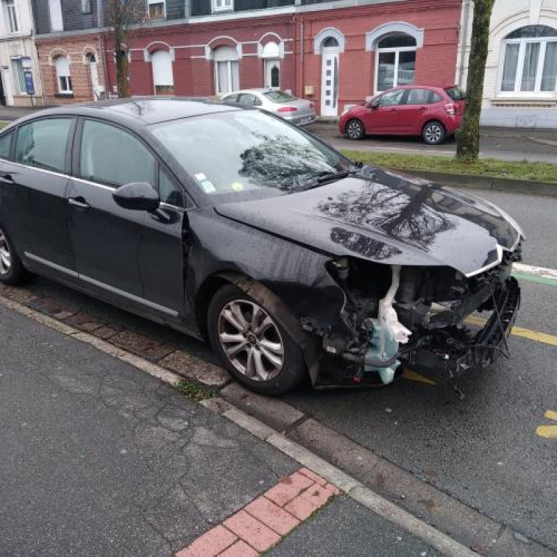 Moteur CITROEN C5 2 Photo n°2