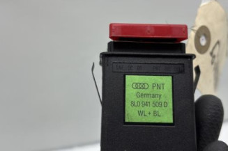 Bouton de warning AUDI A3 1