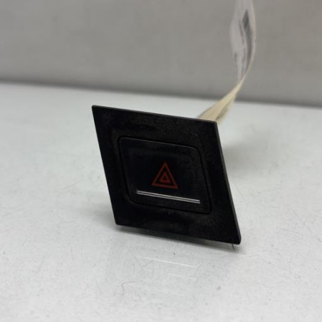 Bouton de warning VOLKSWAGEN TOURAN 3 Photo n°1