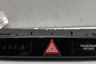Bouton de warning HYUNDAI I 20 1 Photo n°1