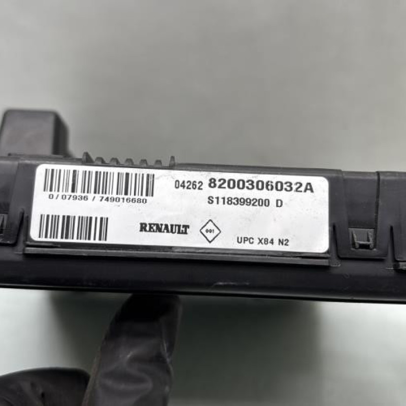 Boitier UPC RENAULT SCENIC 2 Photo n°2