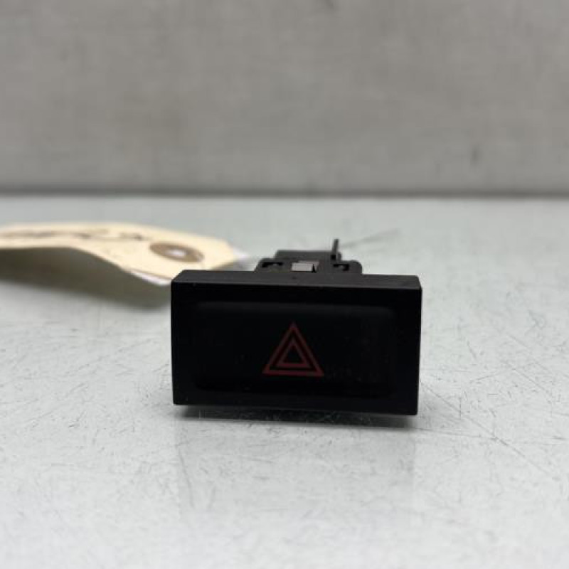 Bouton de warning VOLKSWAGEN TIGUAN 1 Photo n°1