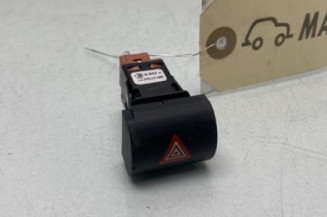 Bouton de warning CITROEN C3 3 Photo n°1