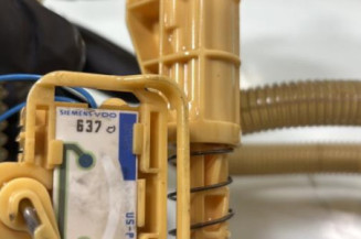 Pompe à carburant MERCEDES CLASSE R 251