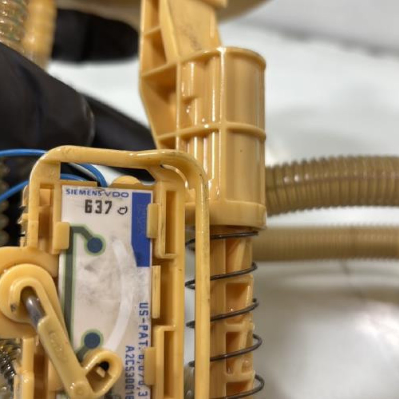 Pompe à carburant MERCEDES CLASSE R 251 Photo n°6