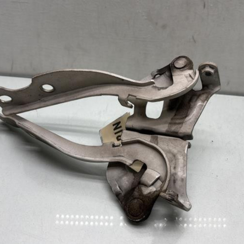 Charniere de capot HYUNDAI I 20 1 Photo n°3