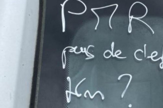 Charniere de porte de coffre droit PEUGEOT EXPERT 2