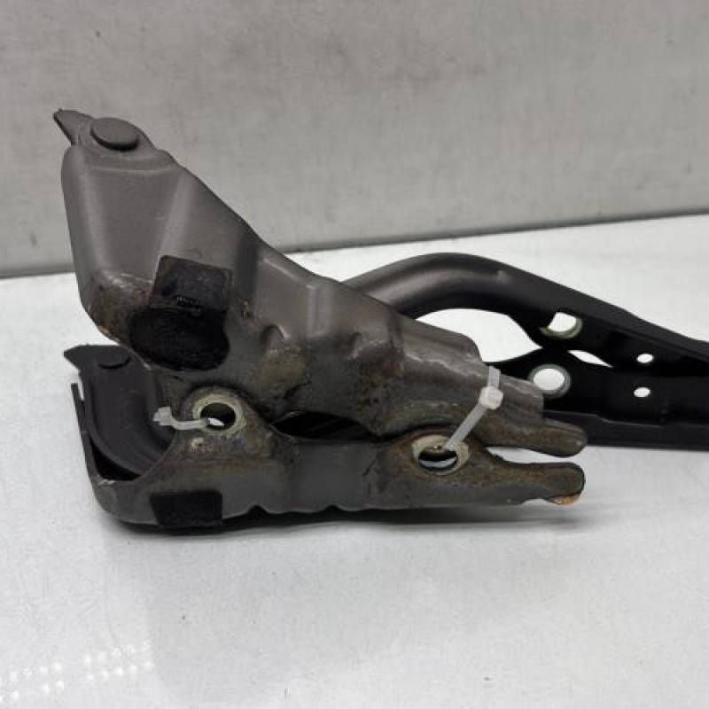 Charniere de capot KIA CEE-D 2 Photo n°3