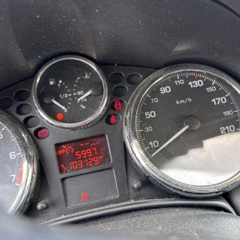 Moteur PEUGEOT 207 Photo n°17