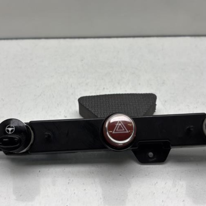 Commande anti brouillard arriere FIAT 500 2 Photo n°1