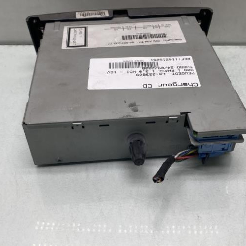 Chargeur CD PEUGEOT 308 1 Photo n°2