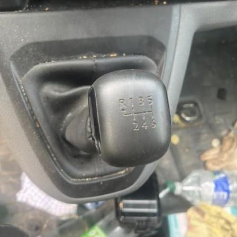 Moteur OPEL VIVARO 3 Photo n°17