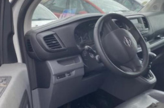 Charniere de porte de coffre gauche OPEL VIVARO 3