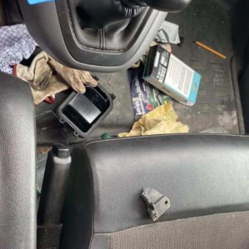 Charniere de porte de coffre gauche OPEL VIVARO 3 Photo n°18