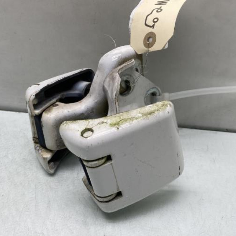 Charniere de porte de coffre droit OPEL VIVARO 3 Photo n°1