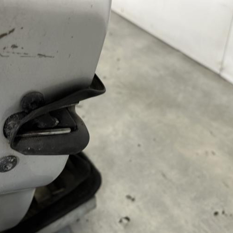 Porte avant gauche AUDI A4 1 Photo n°3